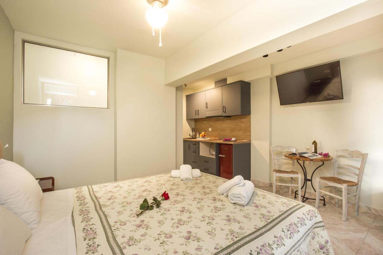 Lefkáda Limonero New City Apartment 2 With Private Parking מראה חיצוני תמונה